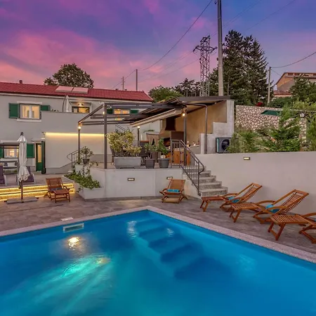 Leticija - Mit Beheiztem Pool- Sauna- Fitness & Grillplatz In By Interhome Feriehus *