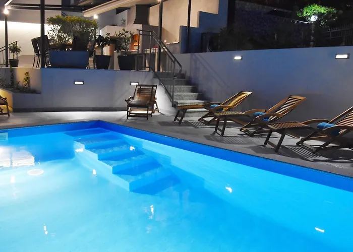 Feriehus Leticija - Mit Beheiztem Pool- Sauna- Fitness & Grillplatz In By Interhome