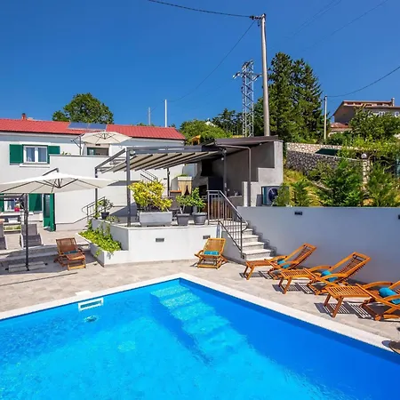 Leticija - Mit Beheiztem Pool- Sauna- Fitness & Grillplatz In By Interhome Ferienhaus