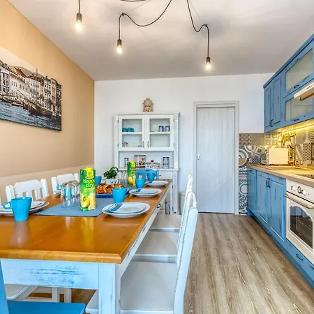 Holiday home Leticija - Mit Beheiztem Pool- Sauna- Fitness & Grillplatz In By Interhome